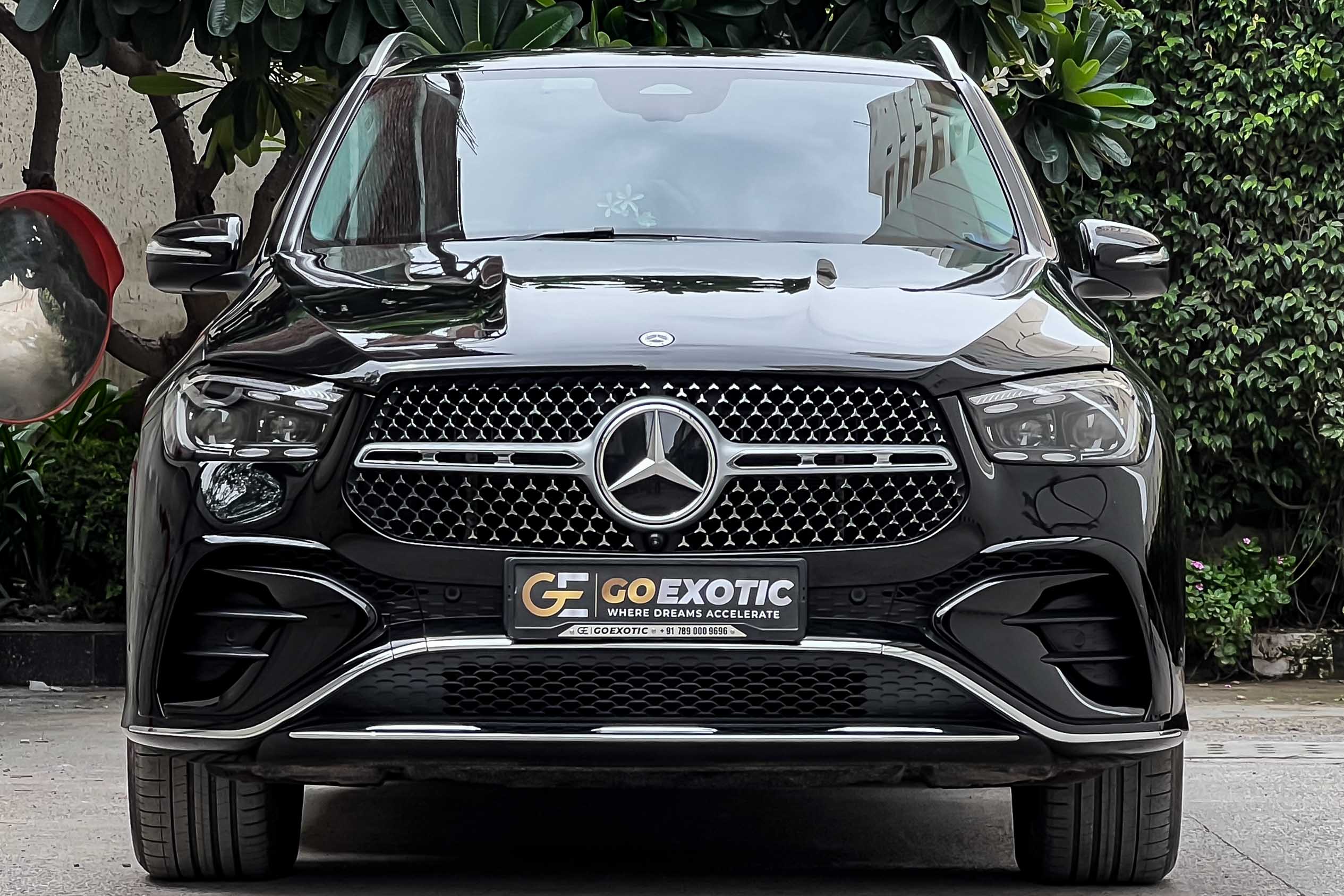 2024 MERCEDES BENZ GLE 450d 4 MATIC AMG LINE pre-owned luxury car